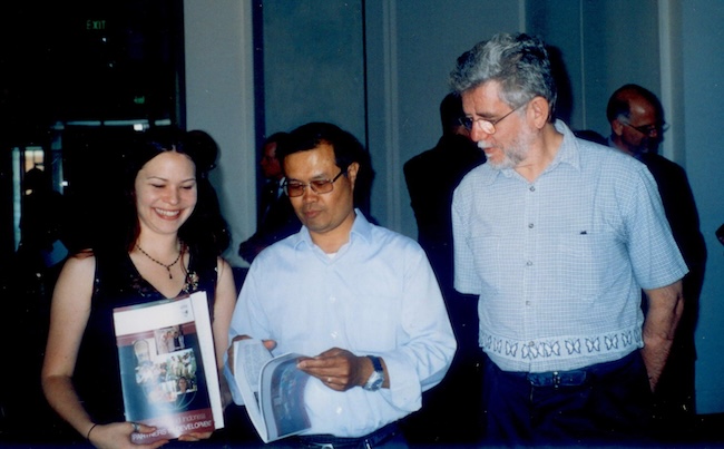 Bel Harper, Bela Kusumah and Bob Muntz at launch of ‘Partners in Development’, December 2003 /Helen Pausacker